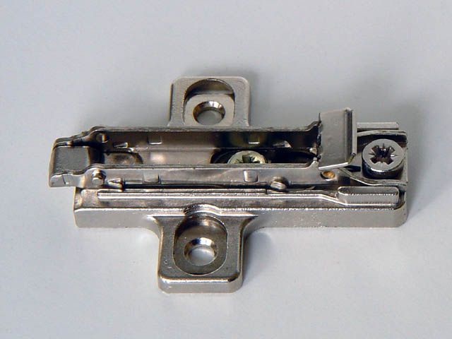 BAR3R39 DOMI PÁNTALÁTÉT, NORMÁL, 3mm NIKKEL BÚTORPÁNT