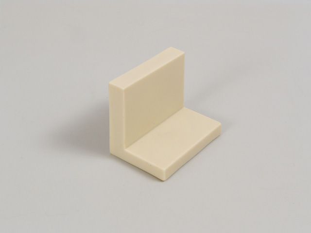 FÜGGESZTŐ 48104, RAL1015-juharho 50X35,2X7 mm SZEKRÉNY FÜGGESZTŐ
