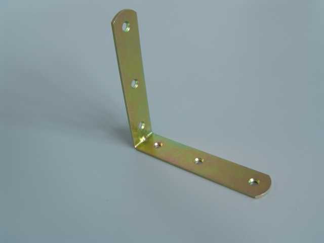 SAROKVAS C3283-100, 100x100 mm SZERELVÉNY