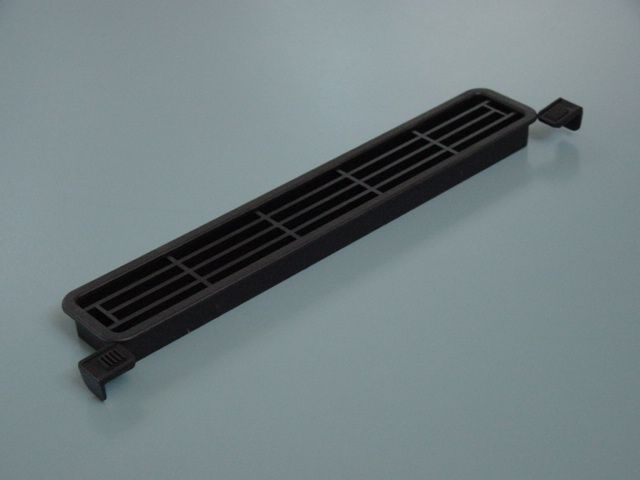 444 NÉGYSZÖG ALAKÚ, FEKETE 203x35x14 mm SZELLÖZÖRÁCS