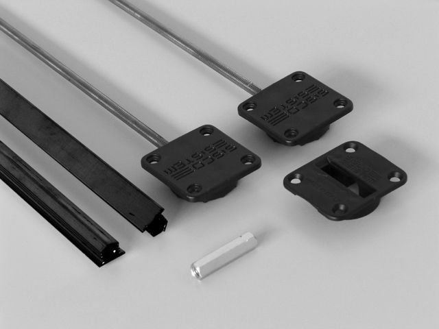 ELLENHÚZÓ VASALAT 0016/100, FEKETE 2240MM TOLÓAJTÓ SZERELVÉNY