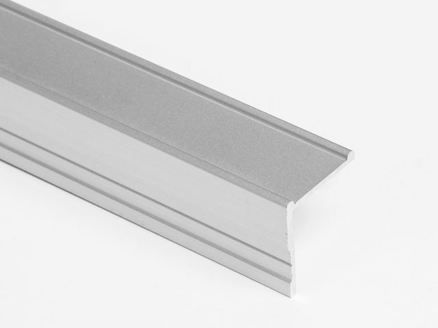 TOLÓAJTÓ LEZÁRÓ 'L' PROFIL ALU. 3m 