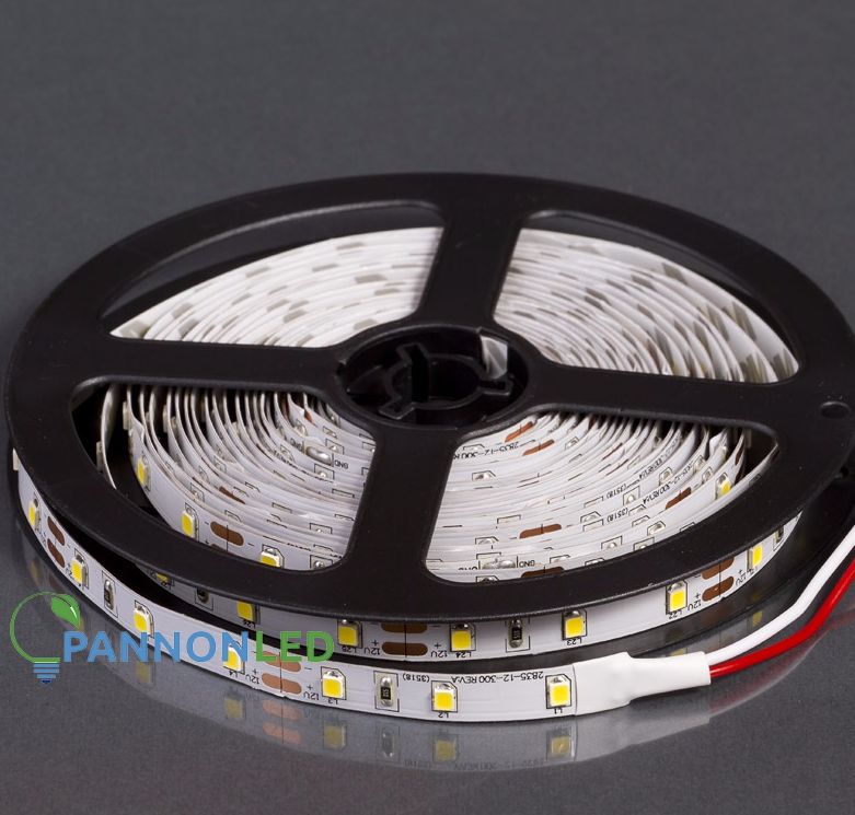 LED SZALAG BELTÉRI 2835/60 5m NAPFÉNY FEHÉR 12V 