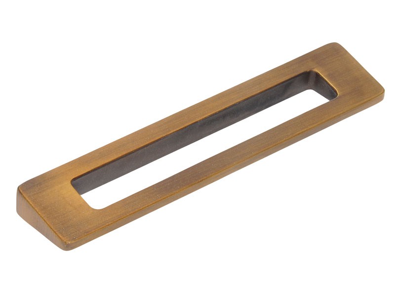 2394-118 ZN79 ANTIKOLT RÉZ Furattáv: 96mm BÚTORFOGANTYÚ