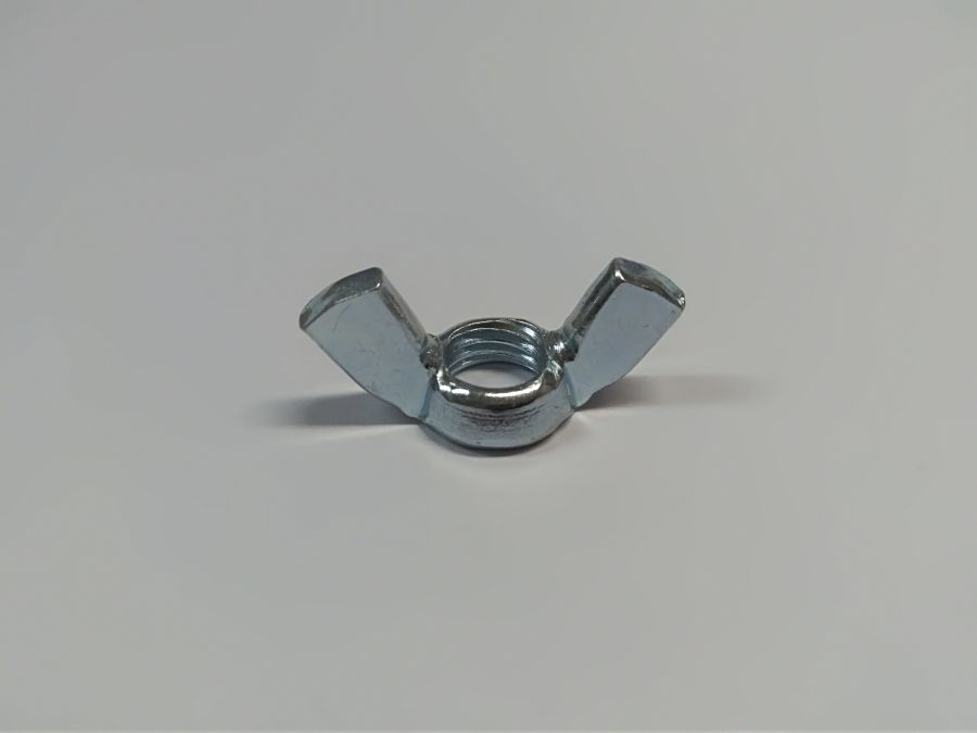 SZÁRNYAS ANYA DIN315 M8, 200db/doboz GALV. HORG.