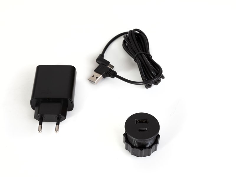 SM-716B BEÉPÍTHETŐ D=35MM FEKETE USB TÖLTŐ USB-A + USB-C (5V/3A) BÚTORVILÁGÍTÁS