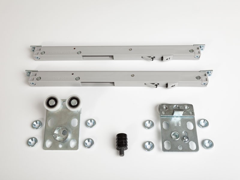 0200 UP SZETT EGYENES FELSŐ GÖRGŐKKEL SZ 40kg TOLÓAJTÓ VASALAT